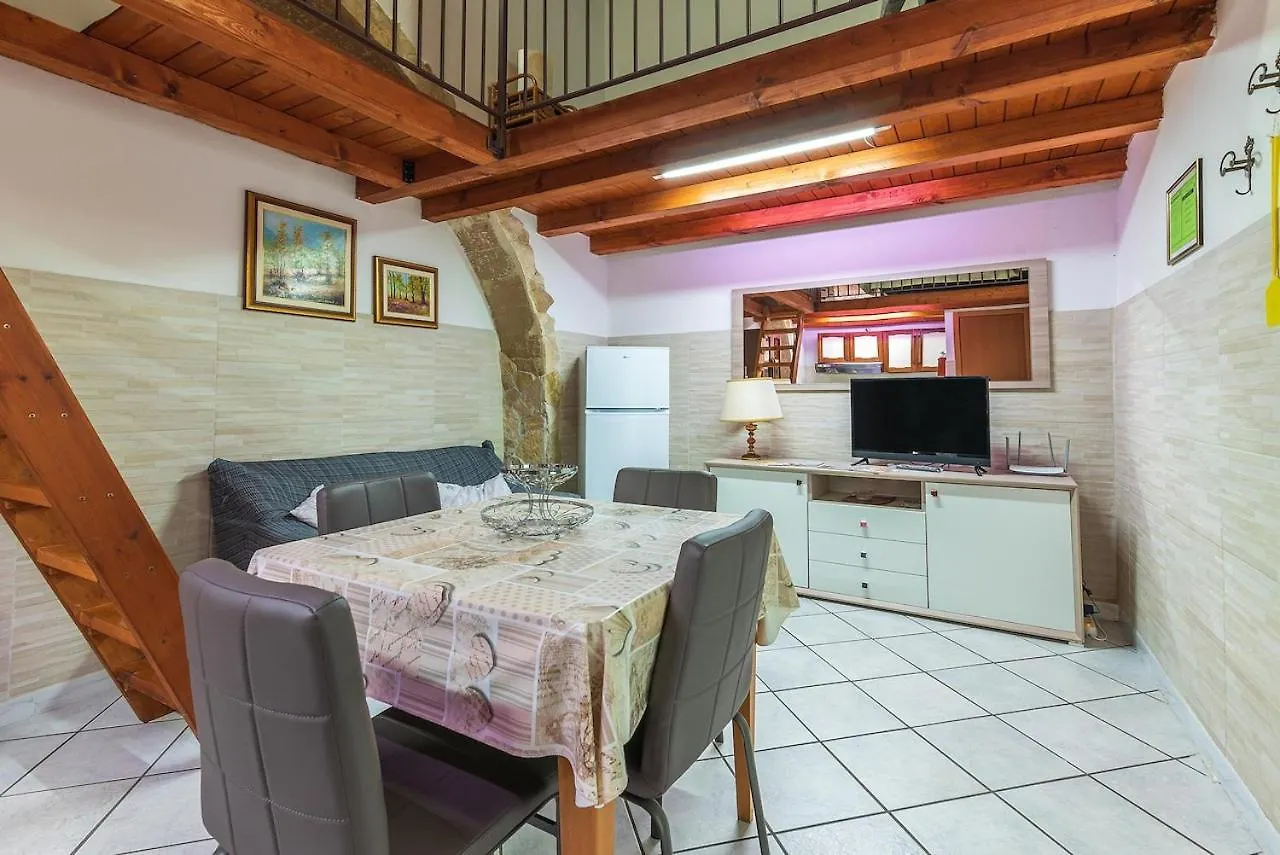 Casetta Con Piscina Fra Catania E Siracusa Lentini Holiday home